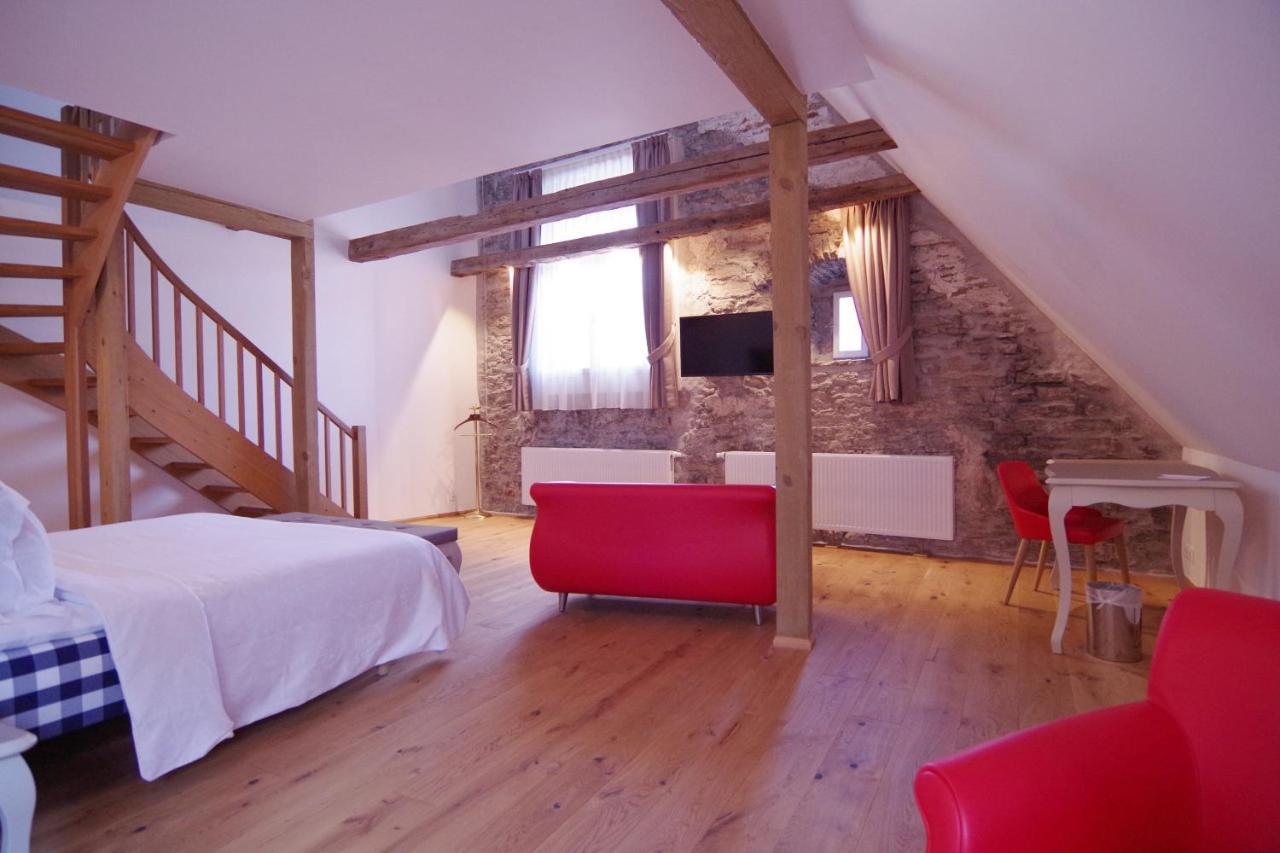 Regent Hotelli 5*